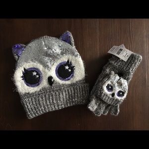Claire’s Girls Hat and Mittens Set